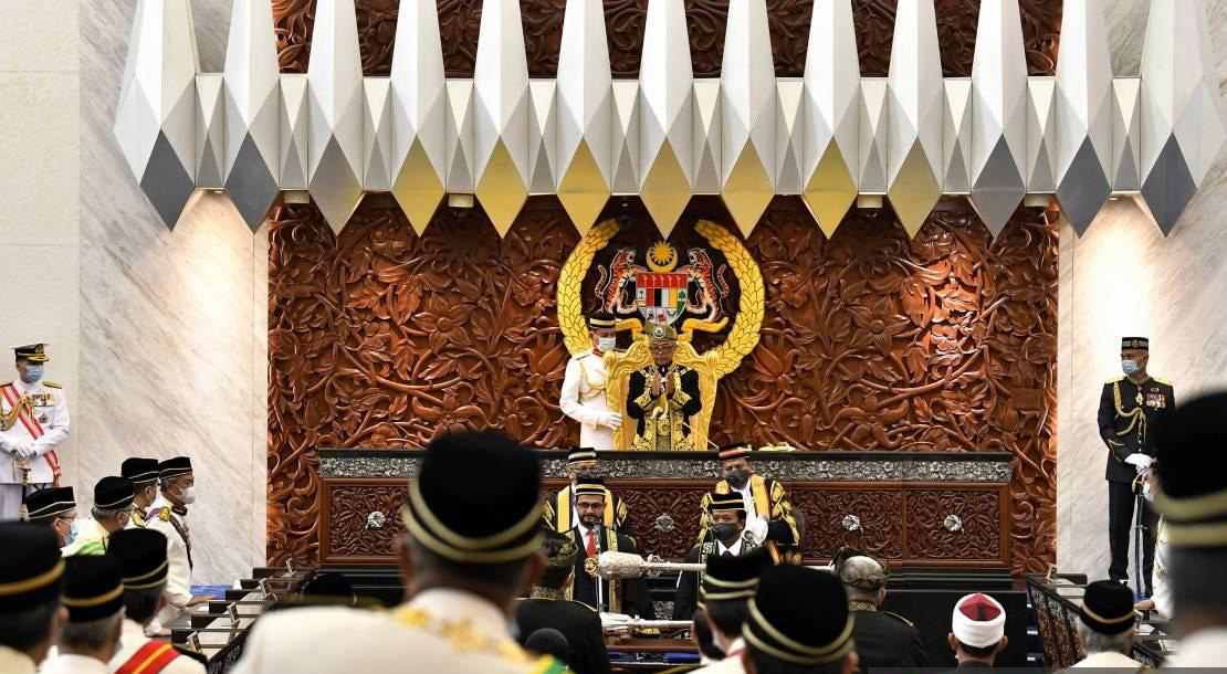 Parlimen Beri Penghormatan Kepada Frontliner COVID-19