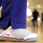 Nike Derma 30,000 Pasang Air Zoom Pulse Kepada Pekerja Kesihatan
