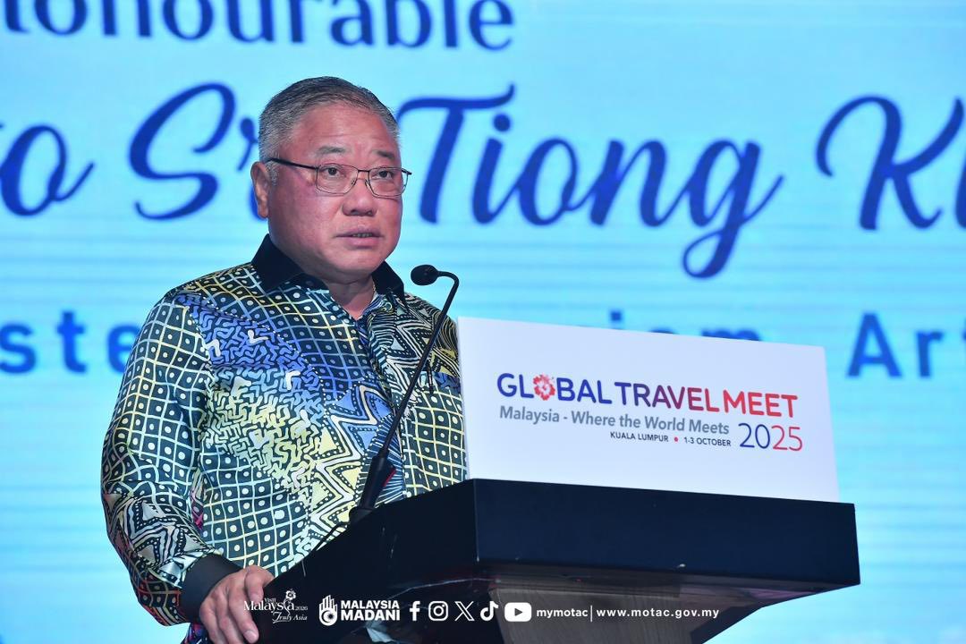 Tiong Nafi Dakwaan Minuman Alkohol Dalam Majlis Global Travel Meet Tiong Nafi Dakwaan Minuman Alkohol Dalam Majlis Global Travel Meet