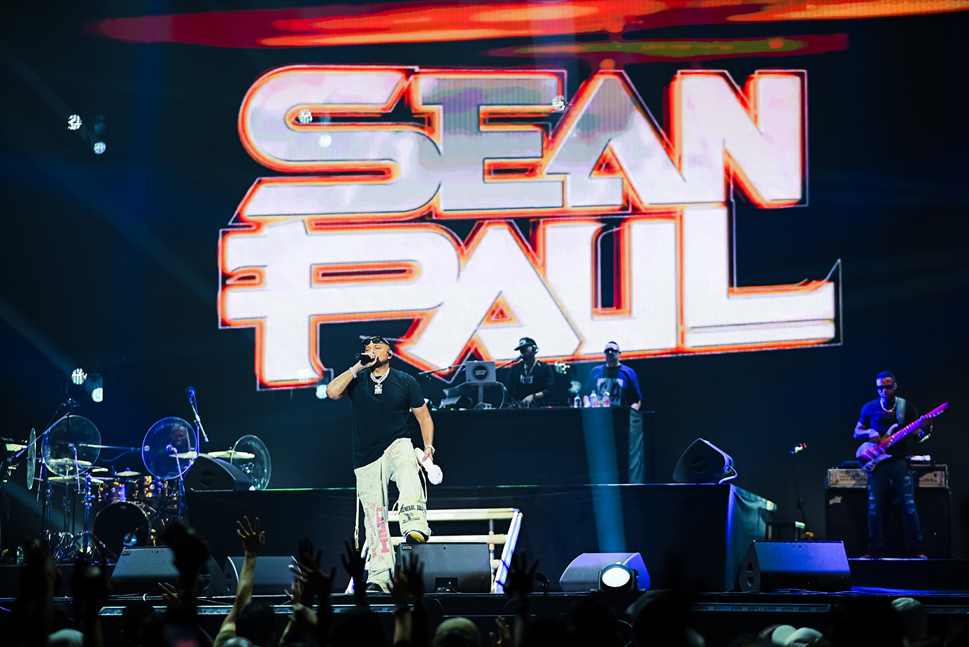 Ribuan Peminat ‘Bergoyang’ di Konsert Sean Paul Live in Malaysia 2025